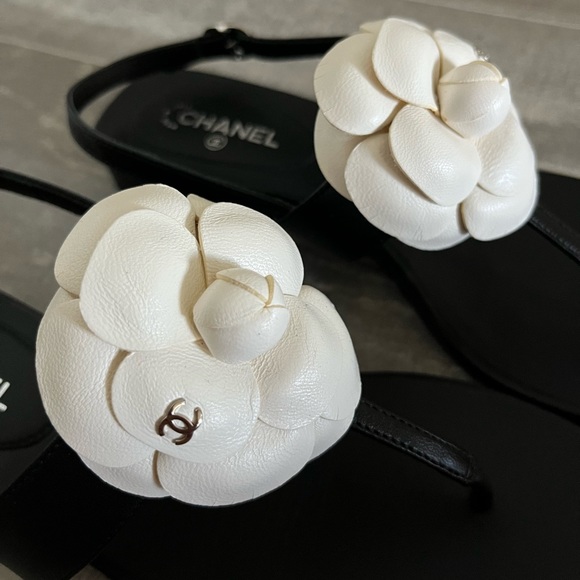 Chanel camellia thong sandals - Picture 5 of 6